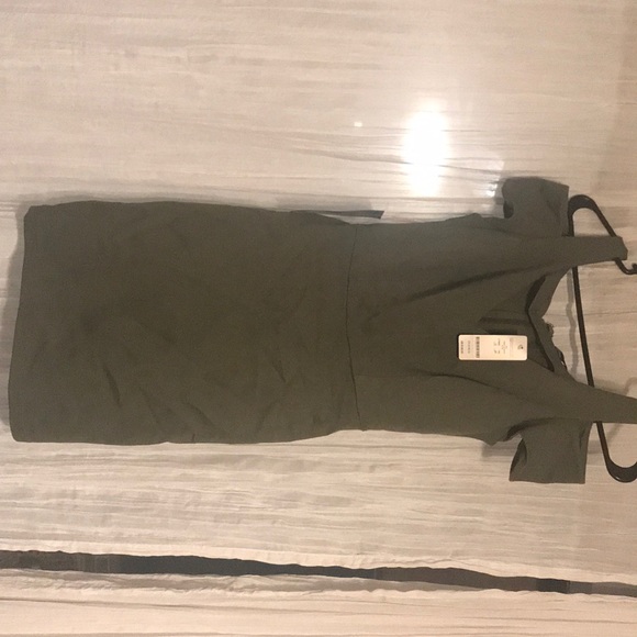 Brand new with tags BEbe cold shoulder dress - Picture 2 of 3